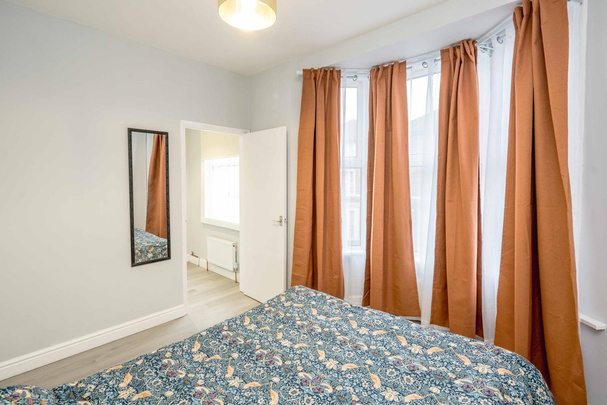 Free Parking, 2 Beds,Close To Train Station 贝德福德 外观 照片